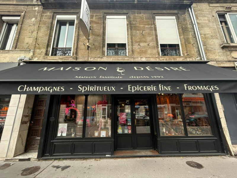 Lambrequin Lumineux LED Personnalisé – NOVA-STORES