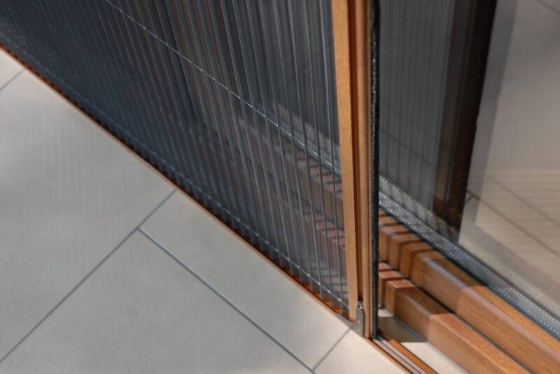 Moustiquaire Sur-Mesure (Plissée ou Enroulable) – NOVA-STORES