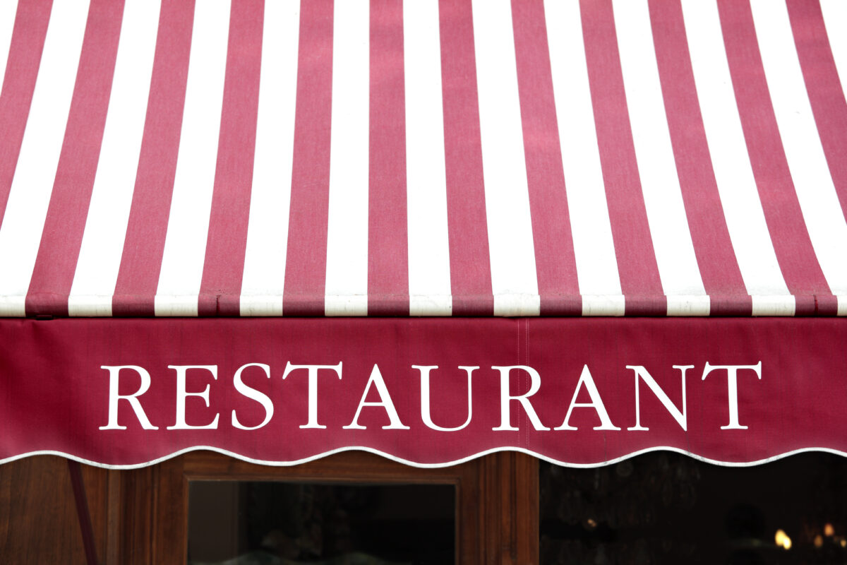 Marquage publicitaire sur lambrequin