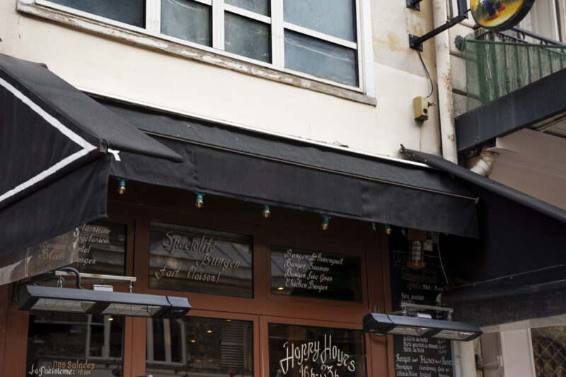 Store banne Semi-Coffre – NOVA-STORES