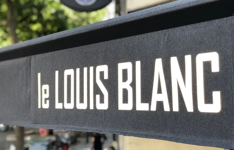 Lambrequin Lumineux LED Personnalisé – NOVA-STORES