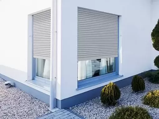 Installation de volets roulants sur mesure à Bordeaux, Mérignac, NOVA STORES