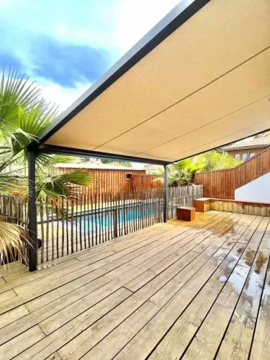 Installation de pergola sur mesure au CAP FERRET, Mérignac, NOVA STORES