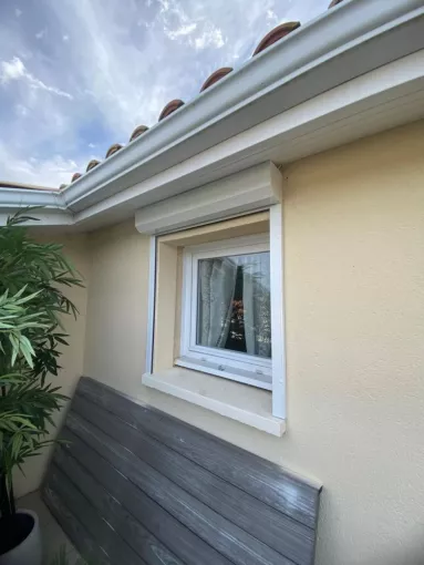 Nova Stores : spécialiste de l'installation de volets roulants de haute qualité à Mérignac, Mérignac, NOVA STORES