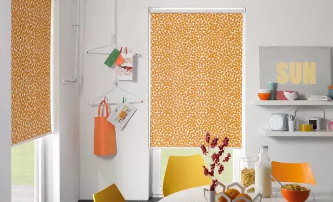 Conception et installation de stores intérieurs type rouleaux à Bordeaux, Mérignac, NOVA STORES