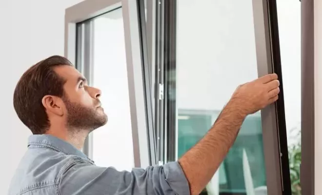 Menuiserie aluminium en rénovation à Bordeaux avec Nova Stores, Mérignac, NOVA STORES