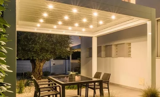 Vente et installation de store de terrasse sur-mesure haut-de-gamme à Bordeaux avec Nova Stores, Mérignac, NOVA STORES