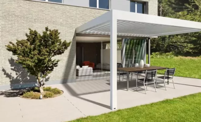 Vente et installation de store de terrasse sur-mesure haut-de-gamme à Bordeaux avec Nova Stores, Mérignac, NOVA STORES