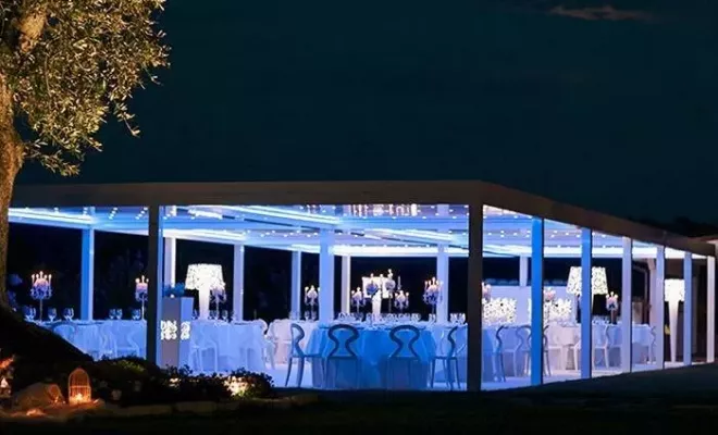 Pergola bioclimatique haut de gamme Gibus chez NOVA STORES à Bordeaux, Mérignac, NOVA STORES
