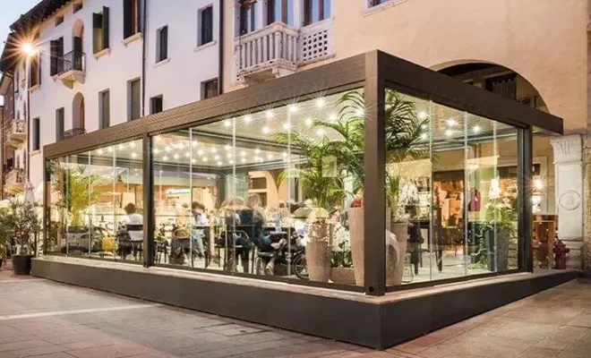 Pergola bioclimatique haut de gamme Gibus chez NOVA STORES à Bordeaux, Mérignac, NOVA STORES