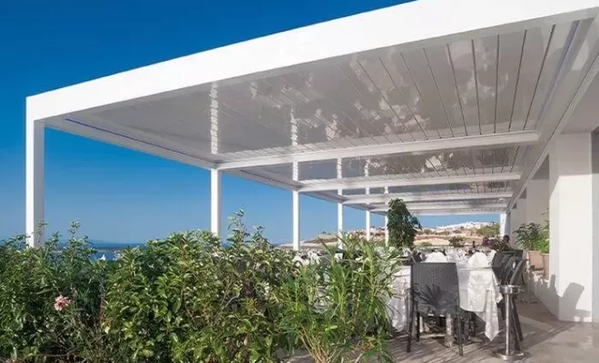 Pergola bioclimatique haut de gamme Gibus chez NOVA STORES à Bordeaux, Mérignac, NOVA STORES