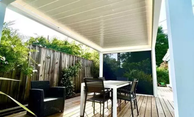 Pose d’une pergola bioclimatique à lames orientables sur mesure sur le bassin d’Arcachon avec Nova-Stores, Mérignac, NOVA STORES