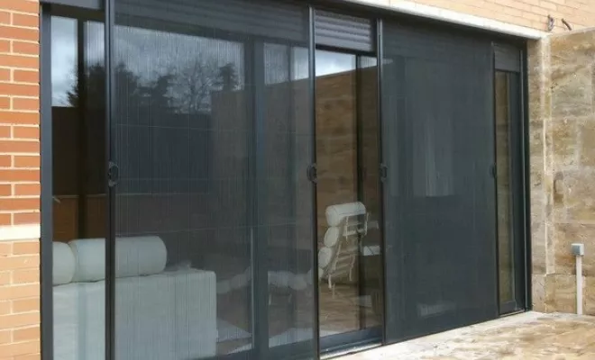 Vente et installation de Moustiquaires, qualité professionnelle à Bordeaux, Mérignac, Nova Stores
